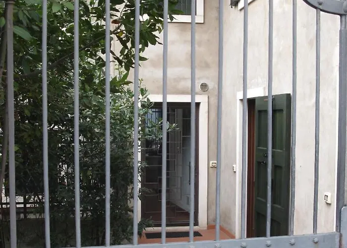 Corte Roveggia - Monolocale Picasso 베로나